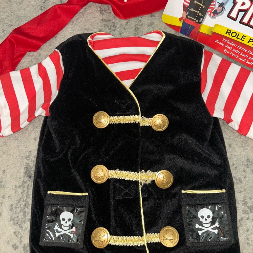 Melissa & Doug Pirate Role Play Halloween Costume size 3 to 6 unisex - Picture 3 of 7